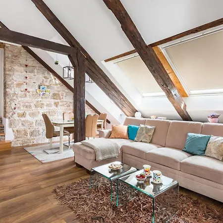 Apartament Petrova Attic