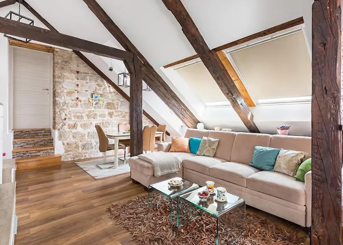 Lägenhet Petrova Attic