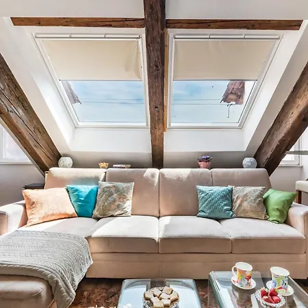 Petrova Attic * Split