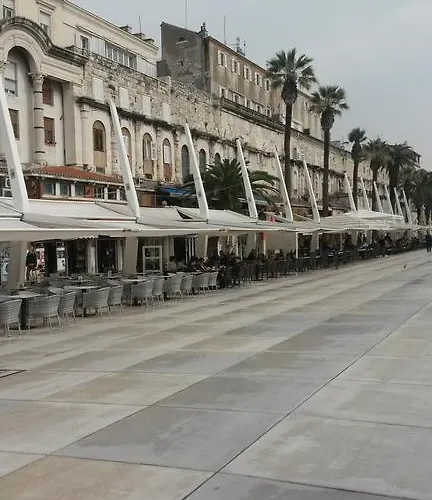 דירה Petrova Attic *