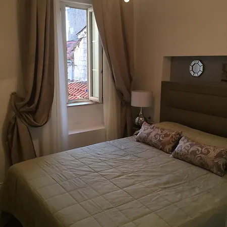 Apartment Petrova Attic Split